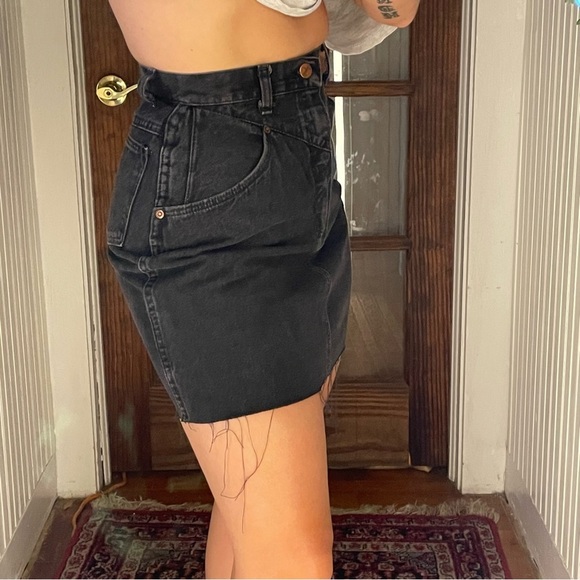 ✨Vintage Wrangler Skirt Re-Worked - Picture 3 of 10